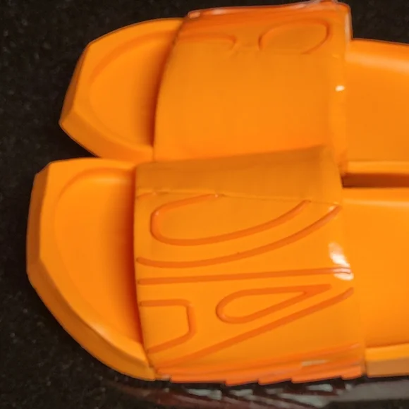 Jordan NOLA Slide - Picture 4 of 6